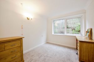 BEDROOM- click for photo gallery